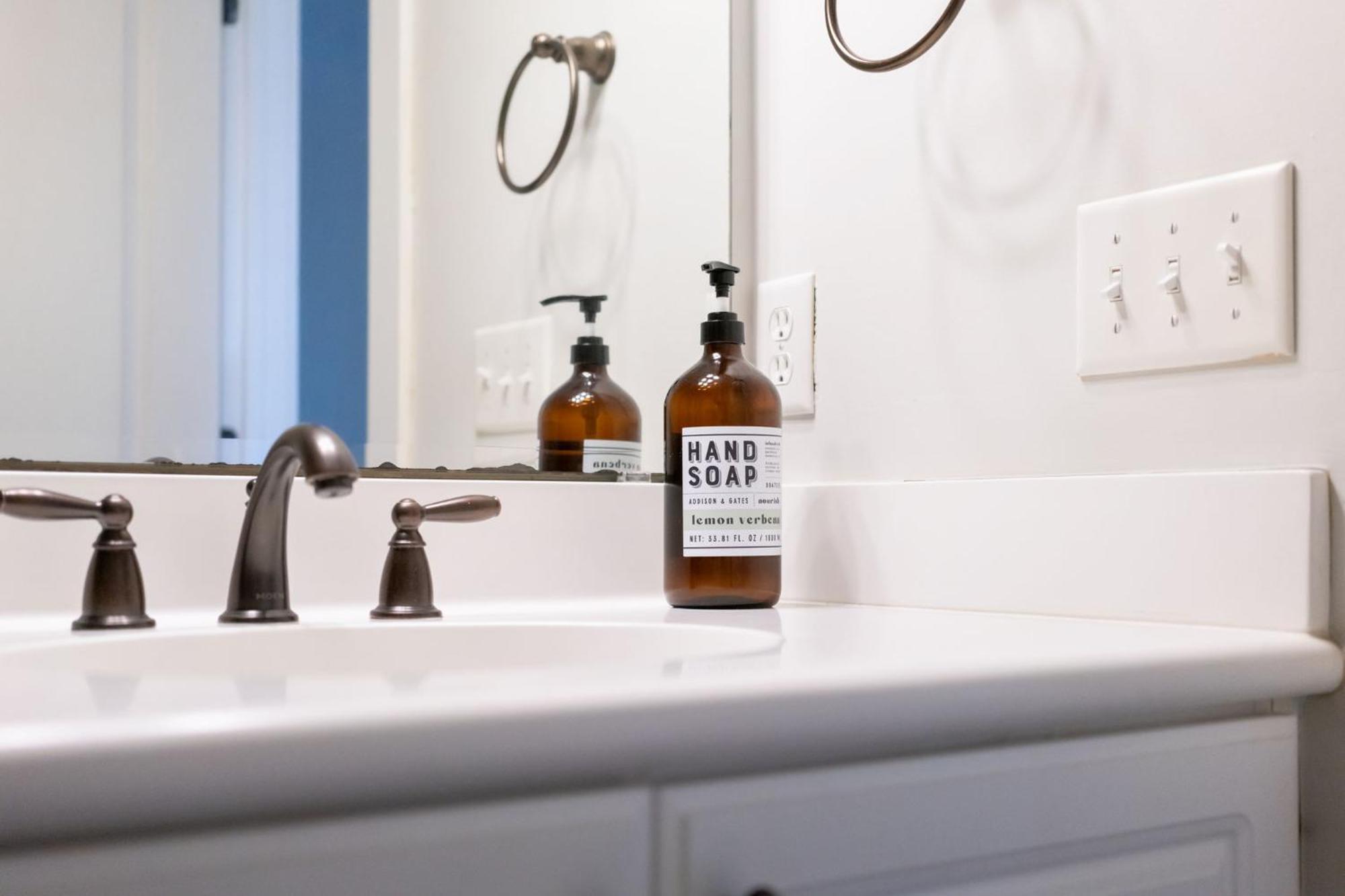 Downtown Wilmington Home ~ Pet Friendly Eksteriør bilde