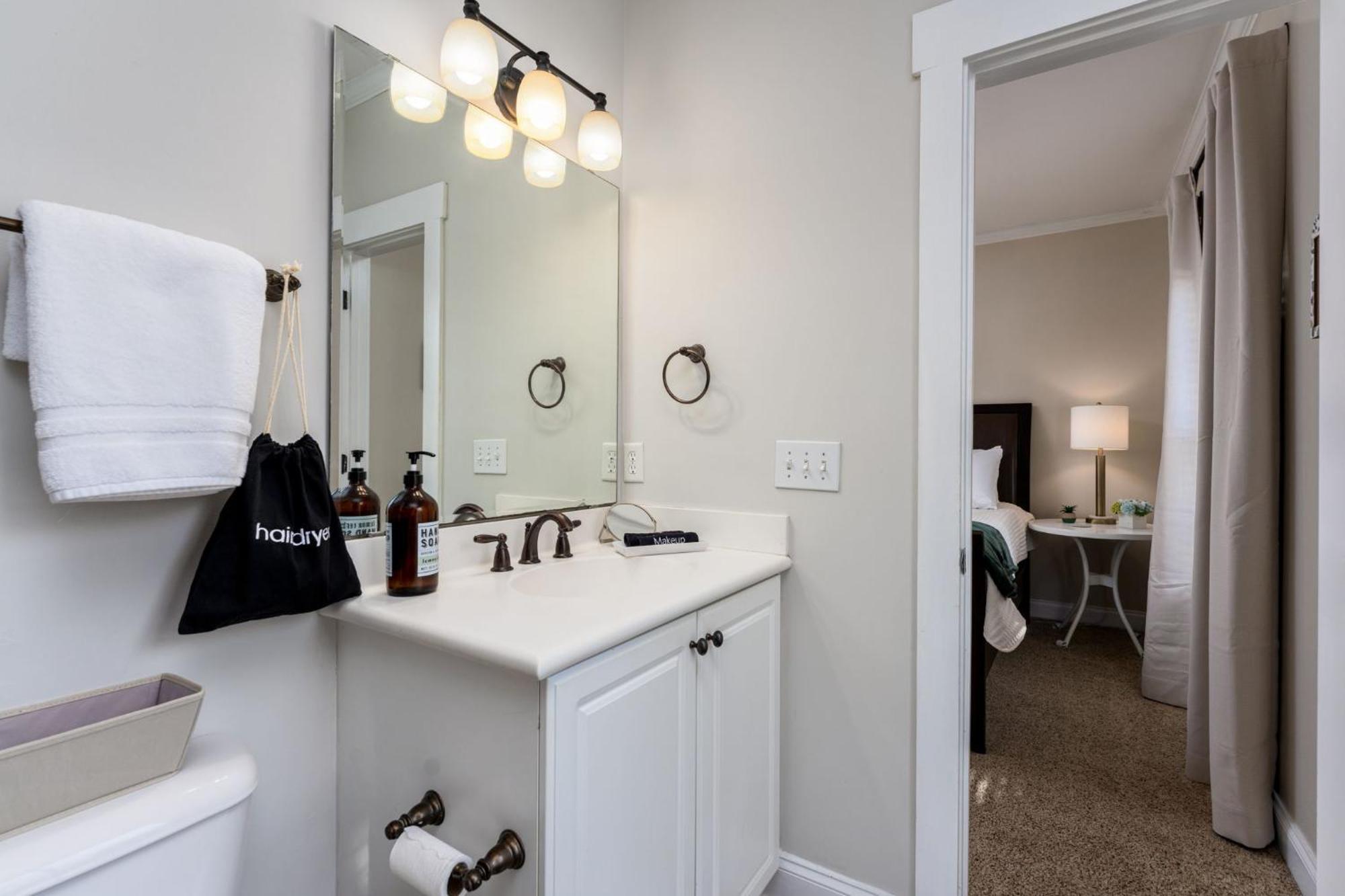 Downtown Wilmington Home ~ Pet Friendly Eksteriør bilde