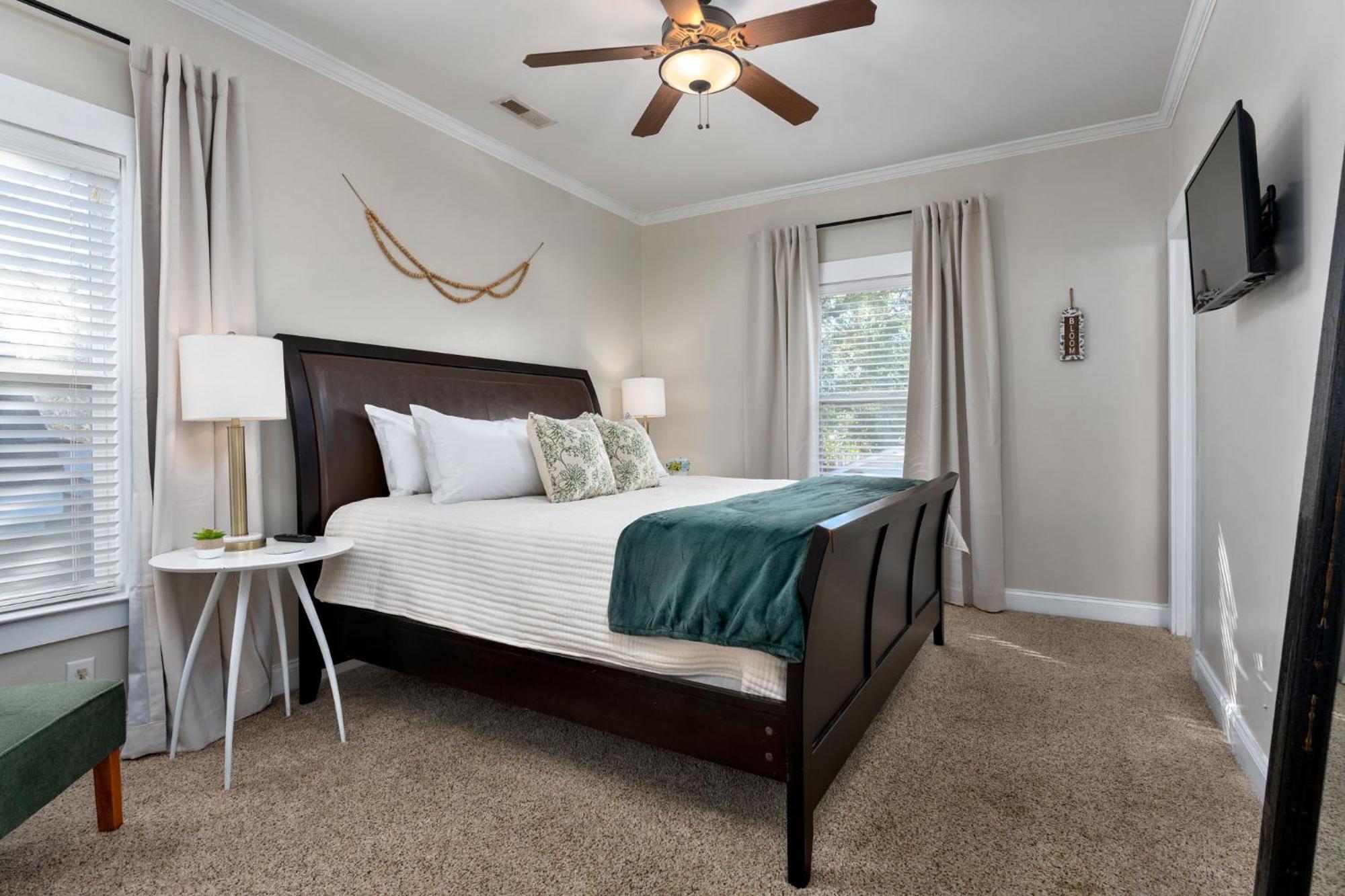 Downtown Wilmington Home ~ Pet Friendly Eksteriør bilde